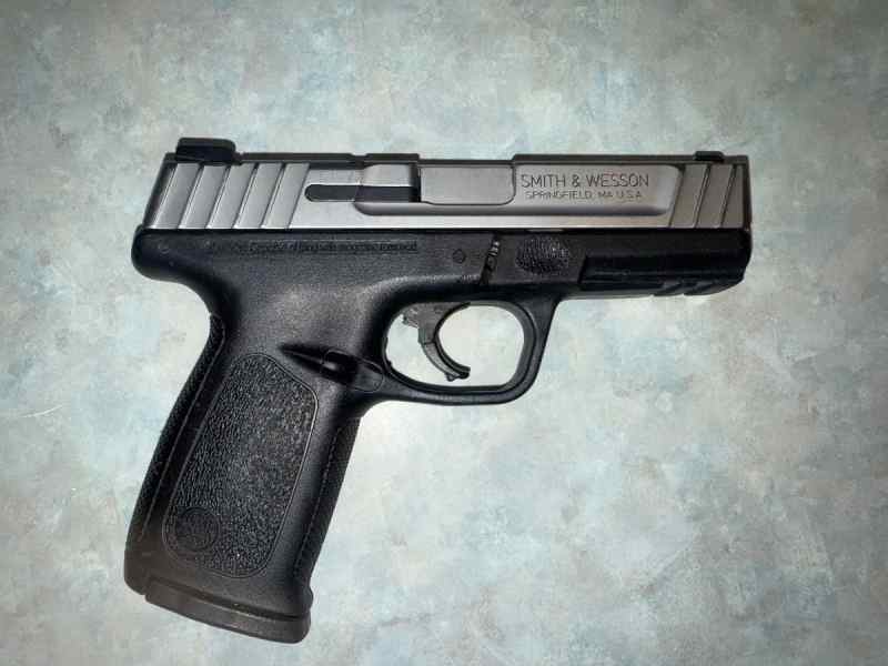Smith &amp; Wesson SD9 VE