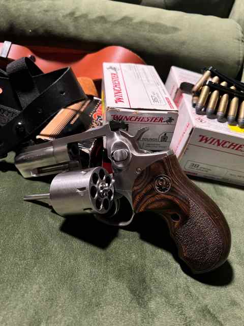 Ruger GP 100 talo edition 3” 