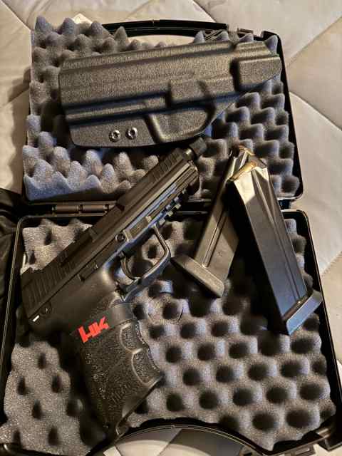 HK 45 Tactical unfired, threaded barrel