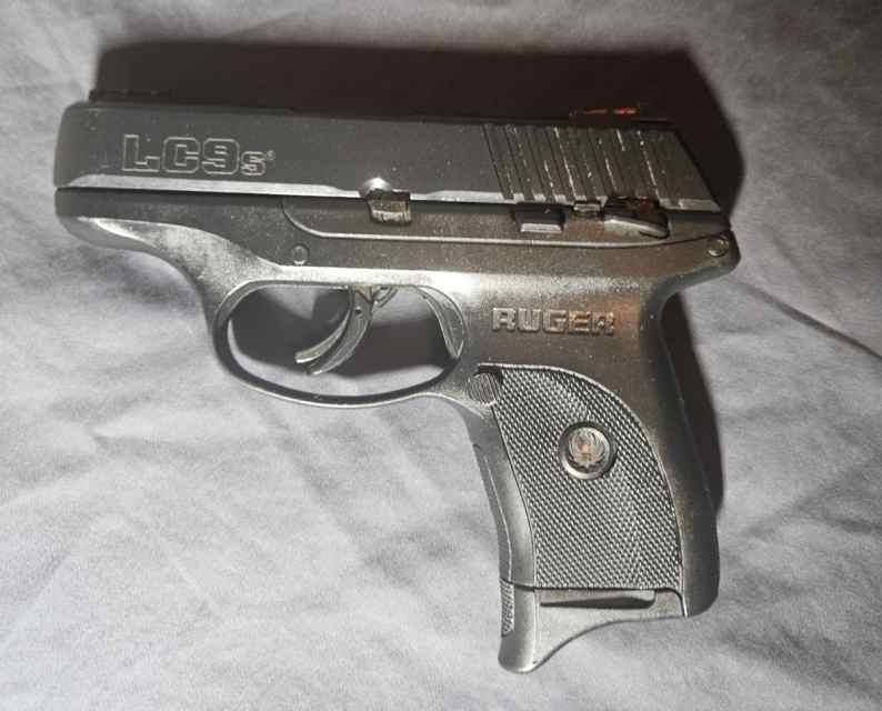 RUGER LC9S 