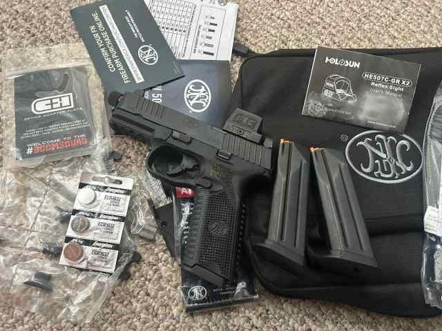 FN 509T with Holosun 509t GR-X2 threaded